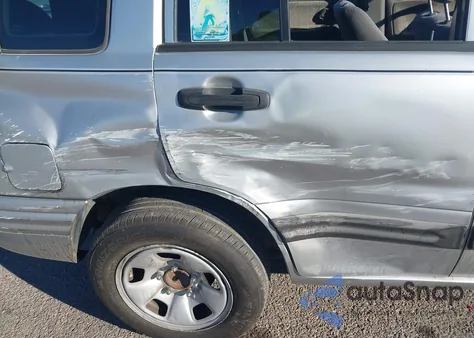 2002 Suzuki Vitara Jlx from USA, damaged, VIN 2S3TD52VX26104384